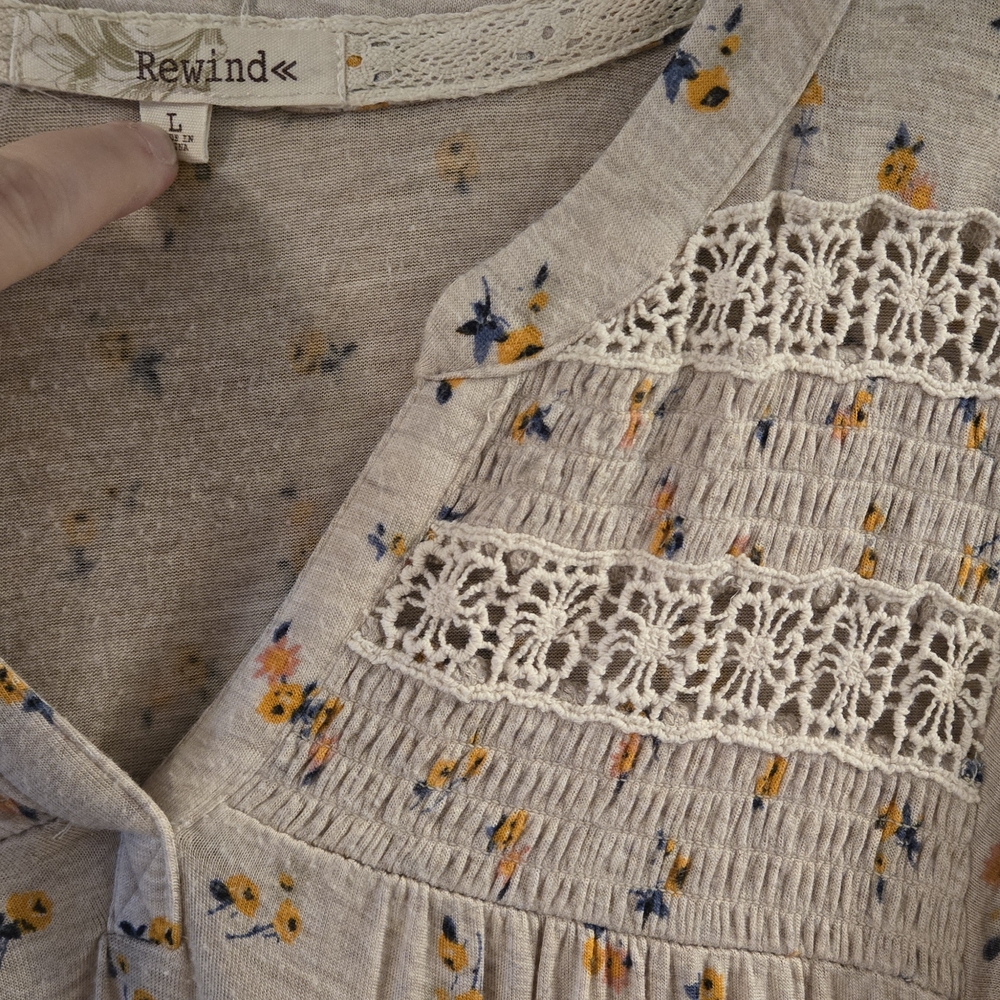 Rewind Floral Lace Blouse